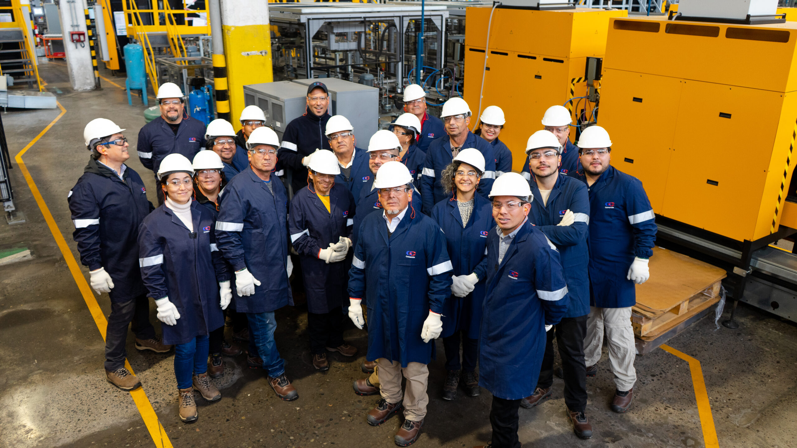 CRISTALERÍAS DE CHILE Y ASOCIACIÓN NACIONAL DE RECICLADORES UNIDOS POR EL RECICLAJE DE VIDRIO EN TODO EL PAÍS